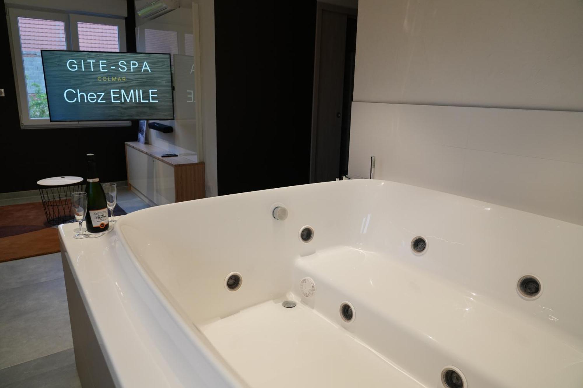 Gite Spa L'Atelier Emile - Spa Privatif - 5 Min Colmar Sainte-Croix-en-Plaine Eksteriør billede