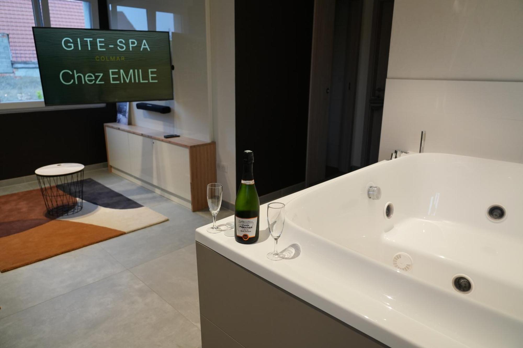 Gite Spa L'Atelier Emile - Spa Privatif - 5 Min Colmar Sainte-Croix-en-Plaine Eksteriør billede