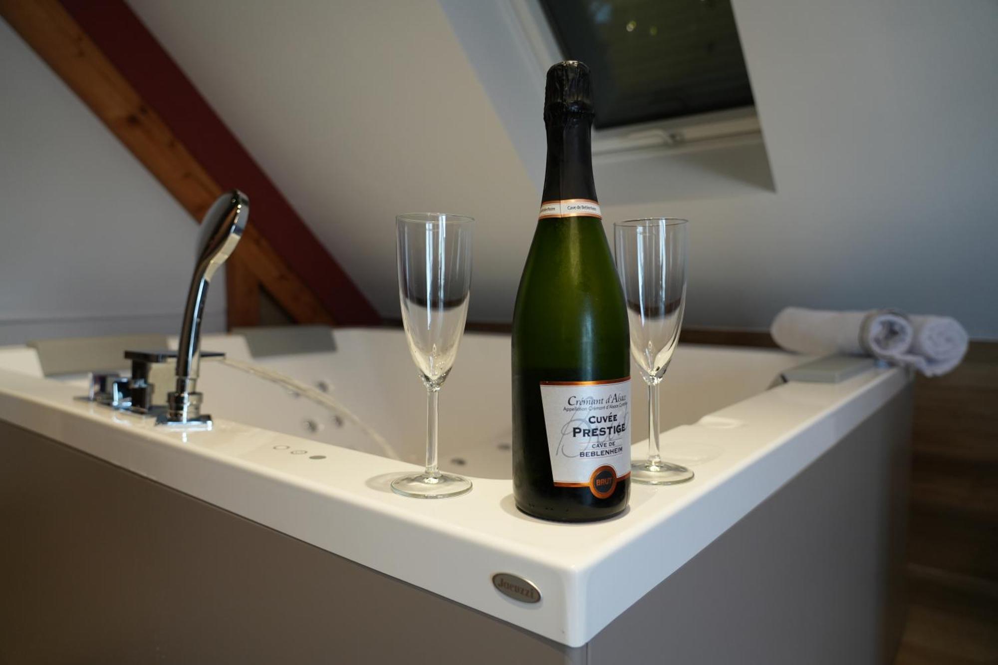 Gite Spa L'Atelier Emile - Spa Privatif - 5 Min Colmar Sainte-Croix-en-Plaine Eksteriør billede