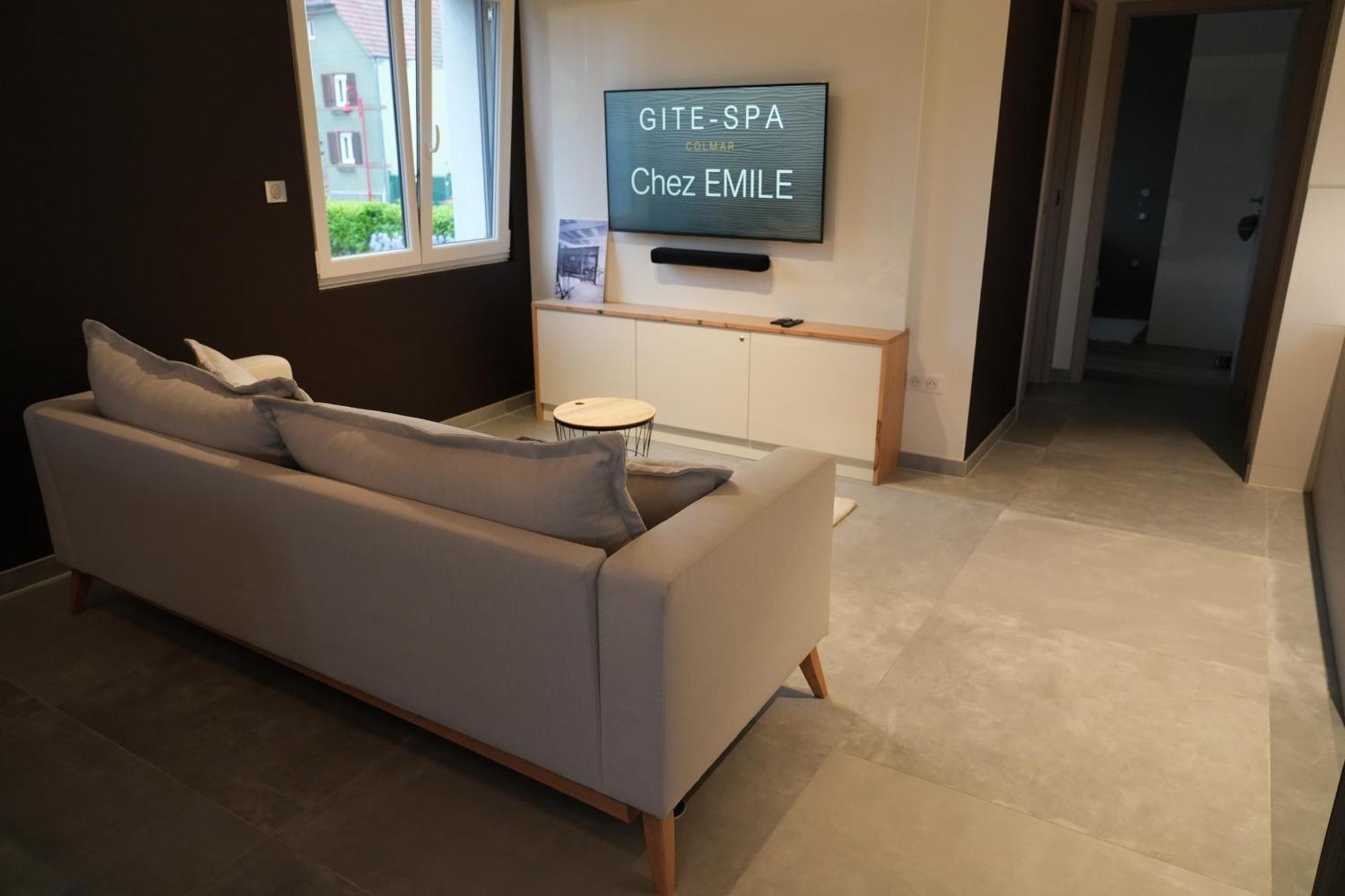 Gite Spa L'Atelier Emile - Spa Privatif - 5 Min Colmar Sainte-Croix-en-Plaine Værelse billede